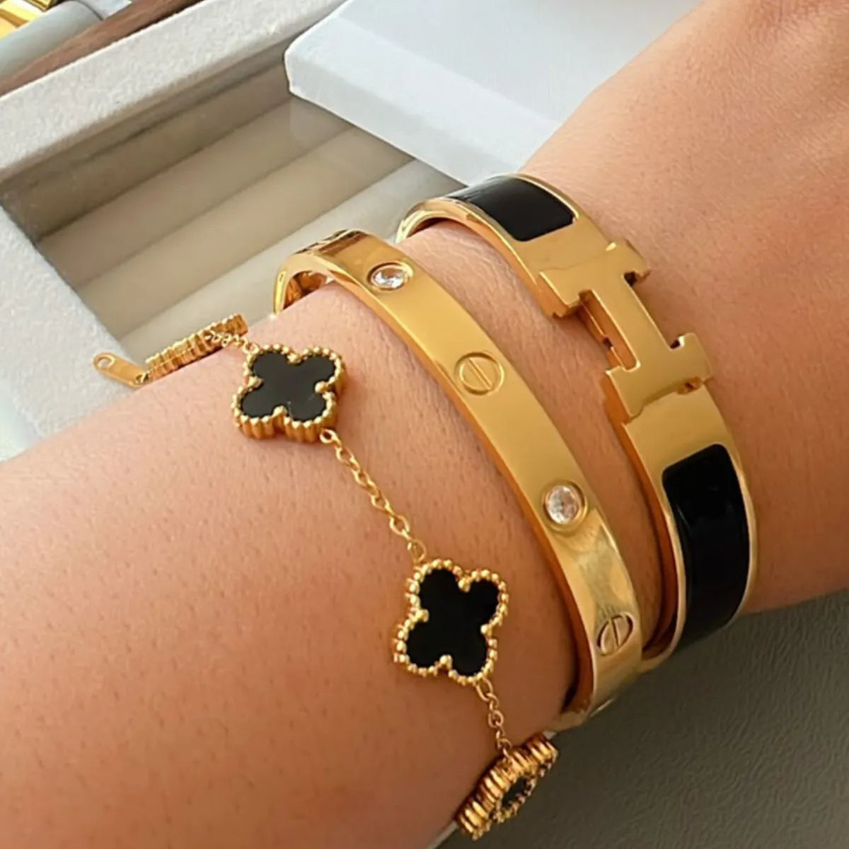 h bracelet 3