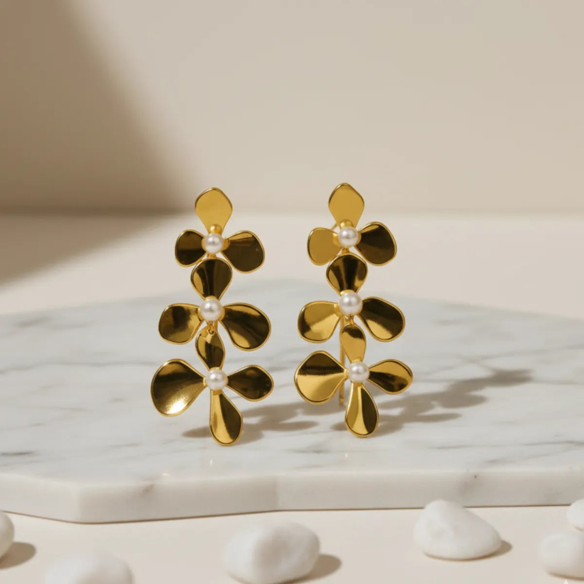 Flower Dangler Image 4 80%
