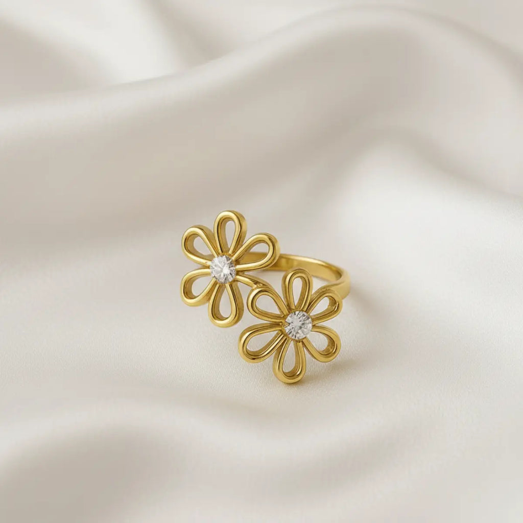 Open Flower Ring Image 2 75%