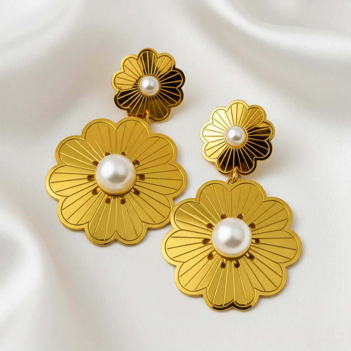 Flower statement earrings 3rd image 85%