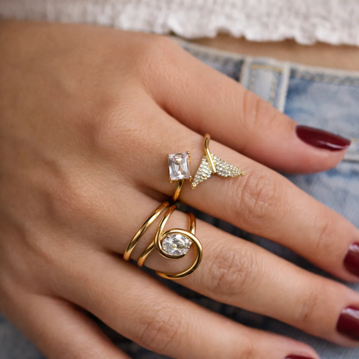Fishtail Zircon Adjustable Ring