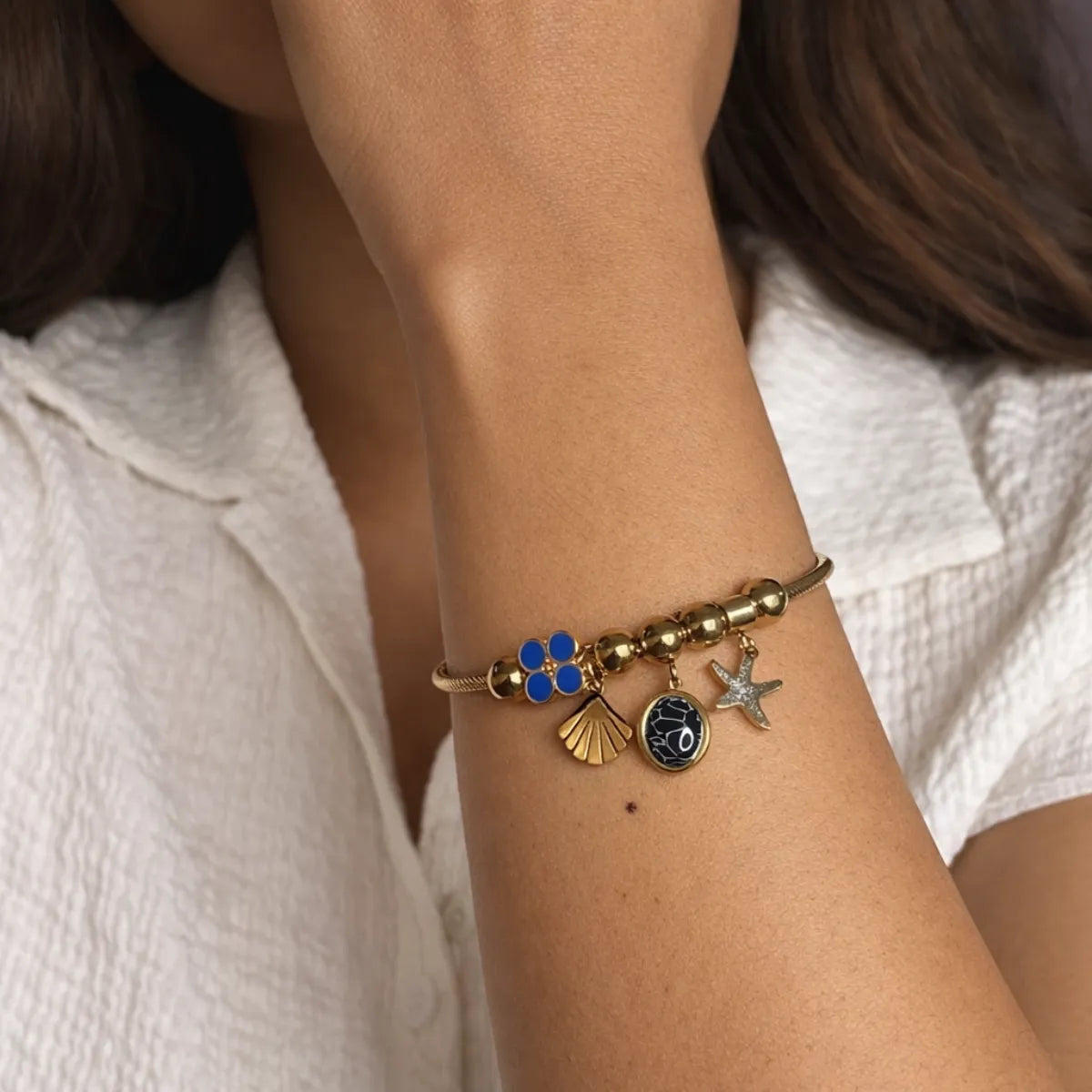 Zelda Luxe Natural Stone Charm Bracelet– 18K Gold Plated