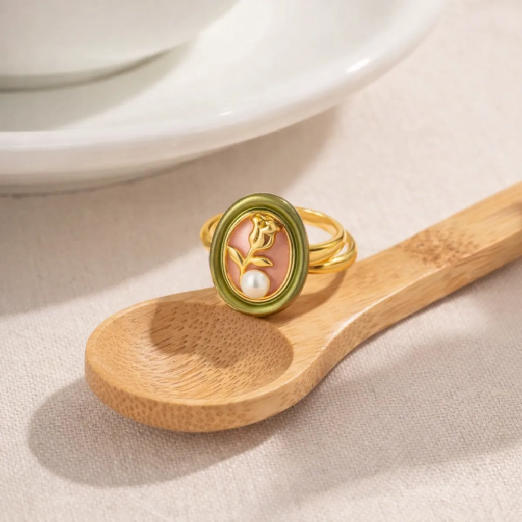 Olly Adjustable Ring