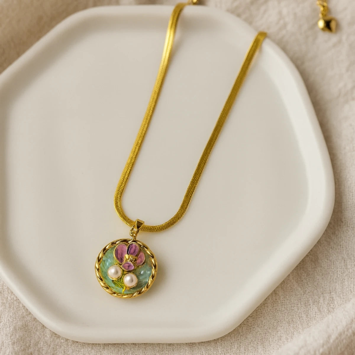 Kiko Pearl Necklace – 18K Gold Plated