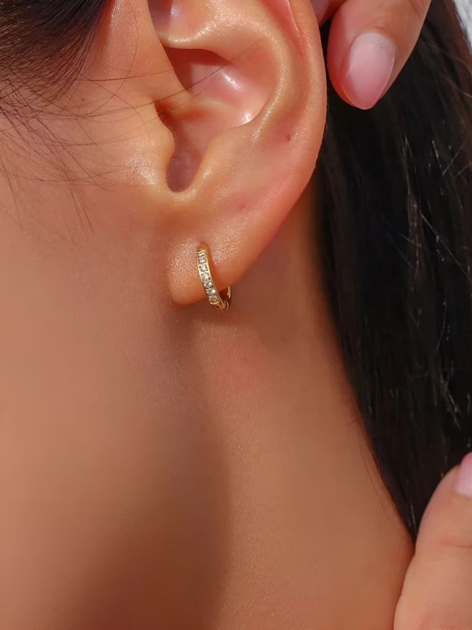 Dainty Piercing Huggies