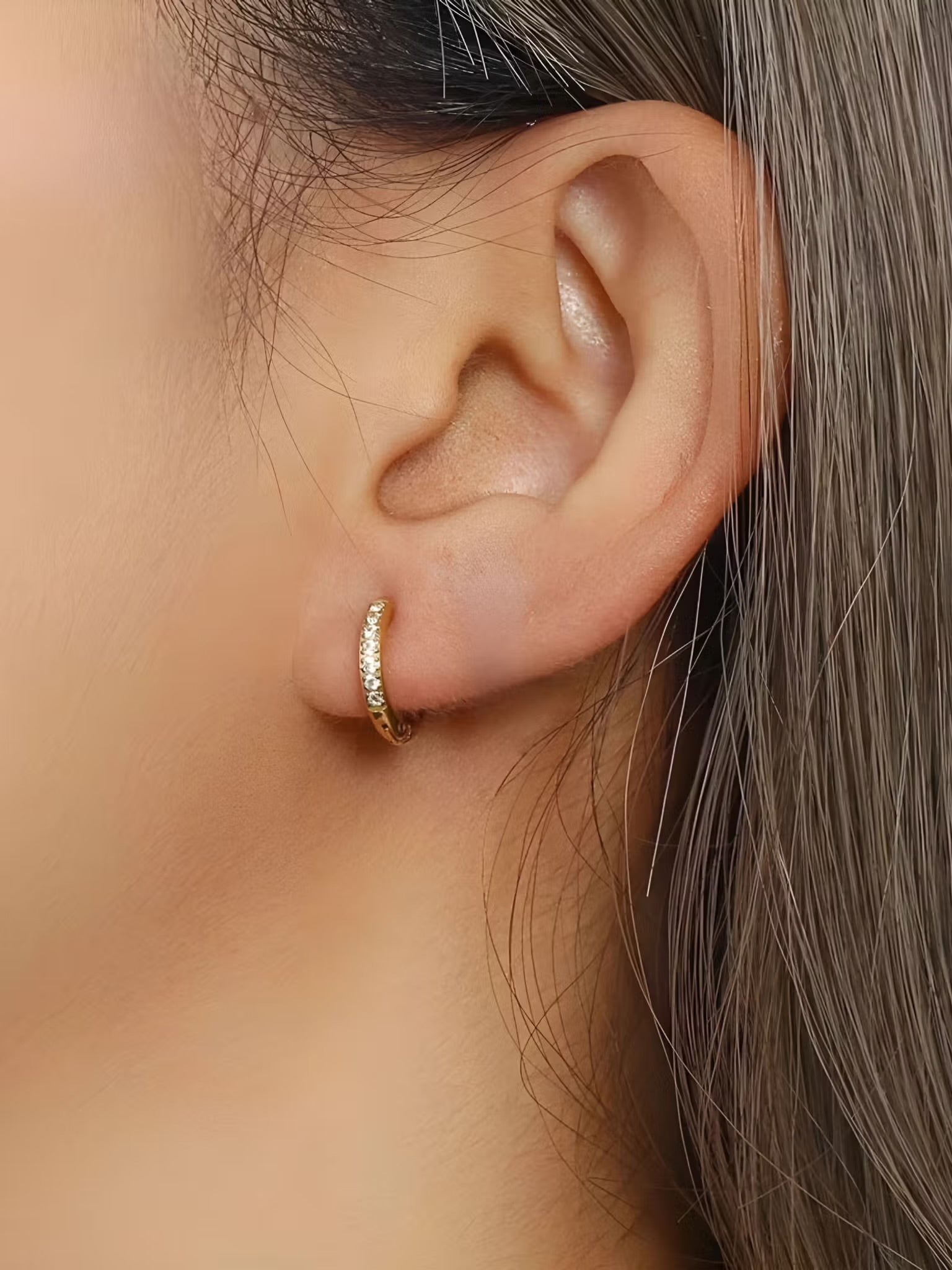 Dainty Piercing Huggies