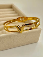 Classic V Bracelet