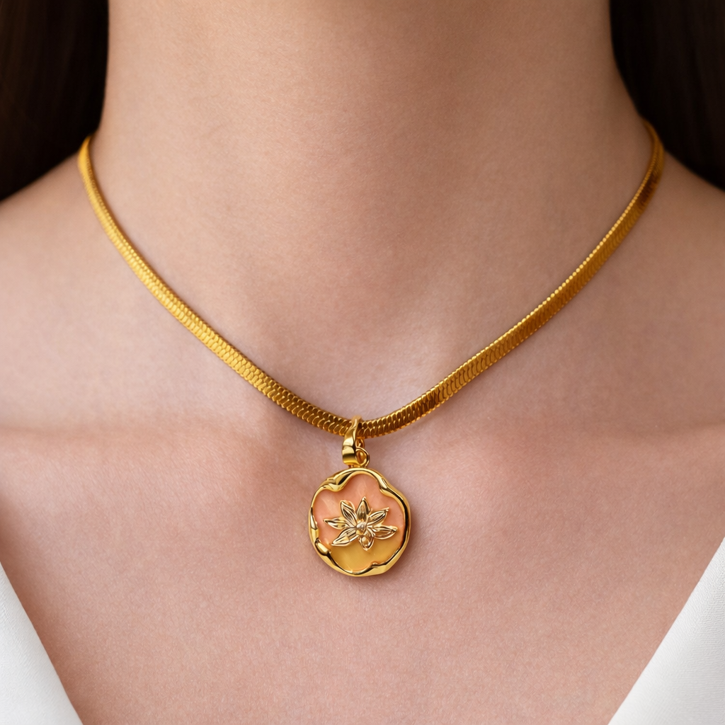 Macy Necklace
