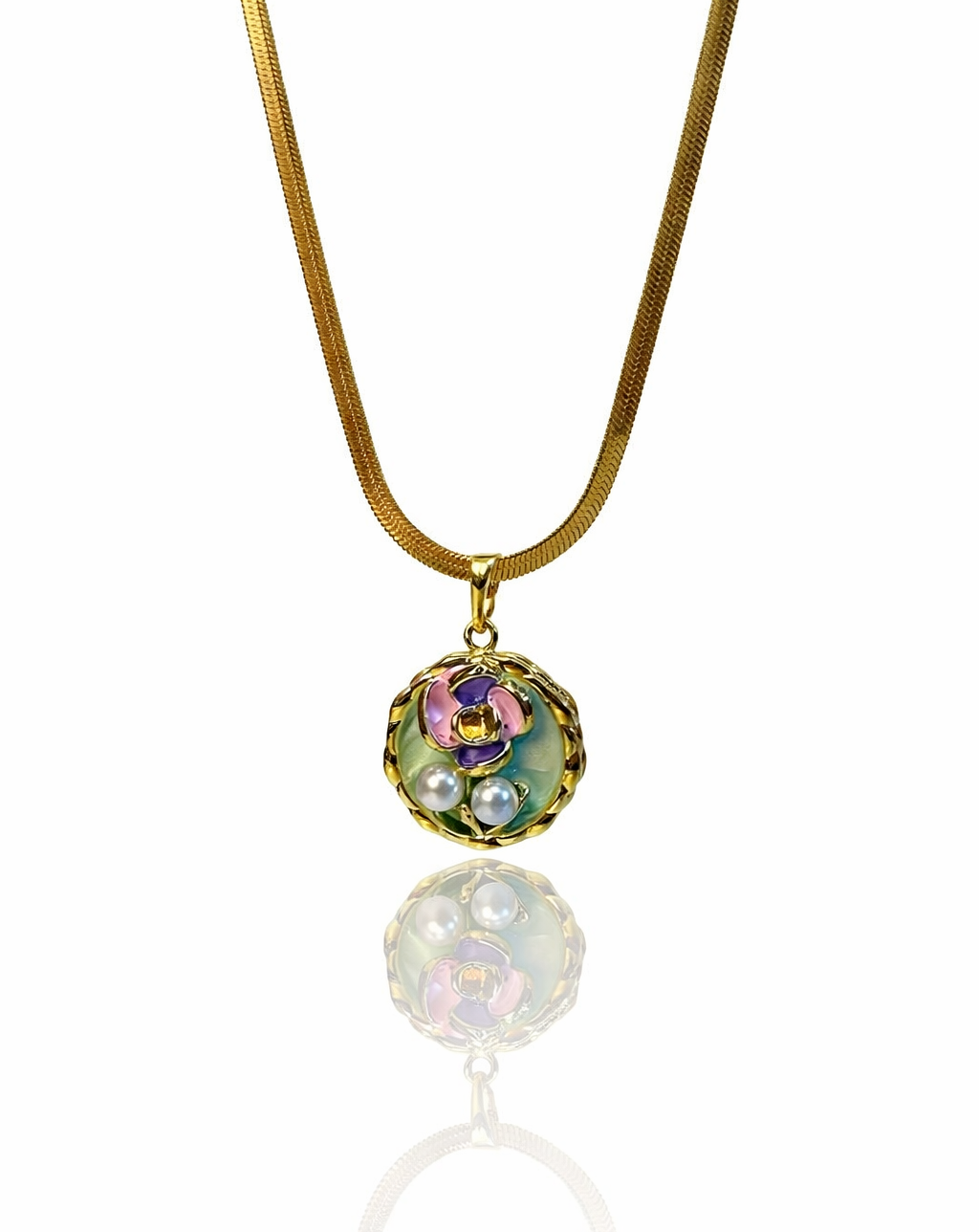 Kiko Pearl Necklace