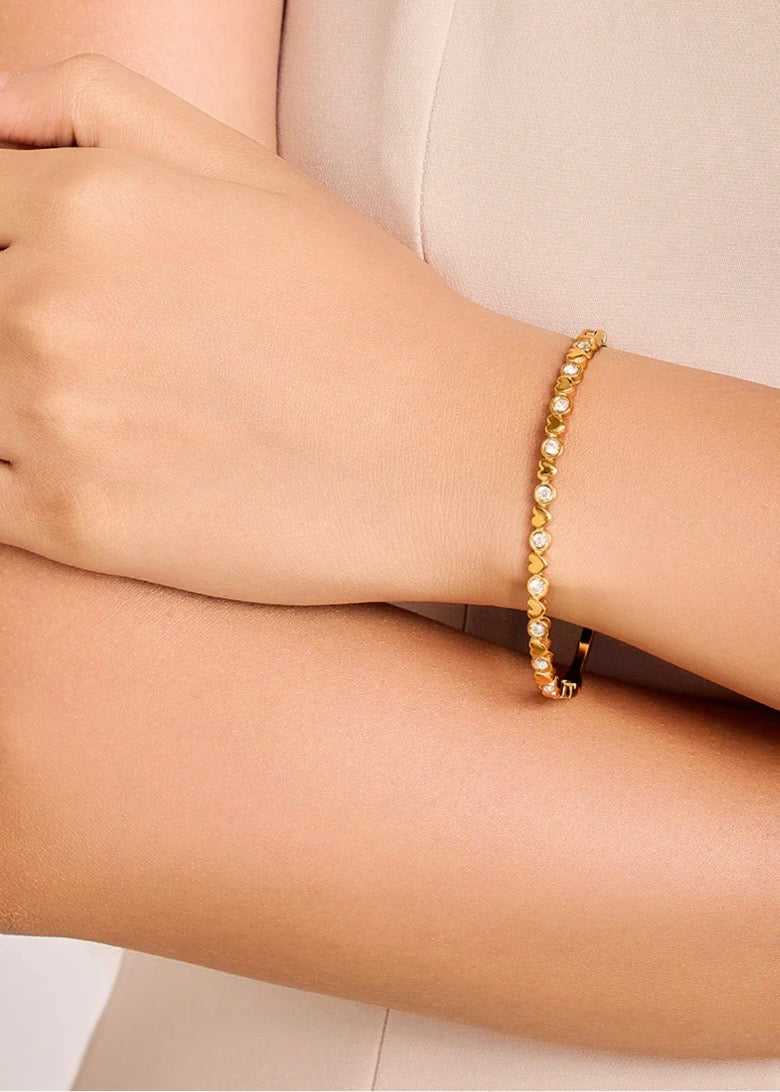 Heartline Zircon Bracelet