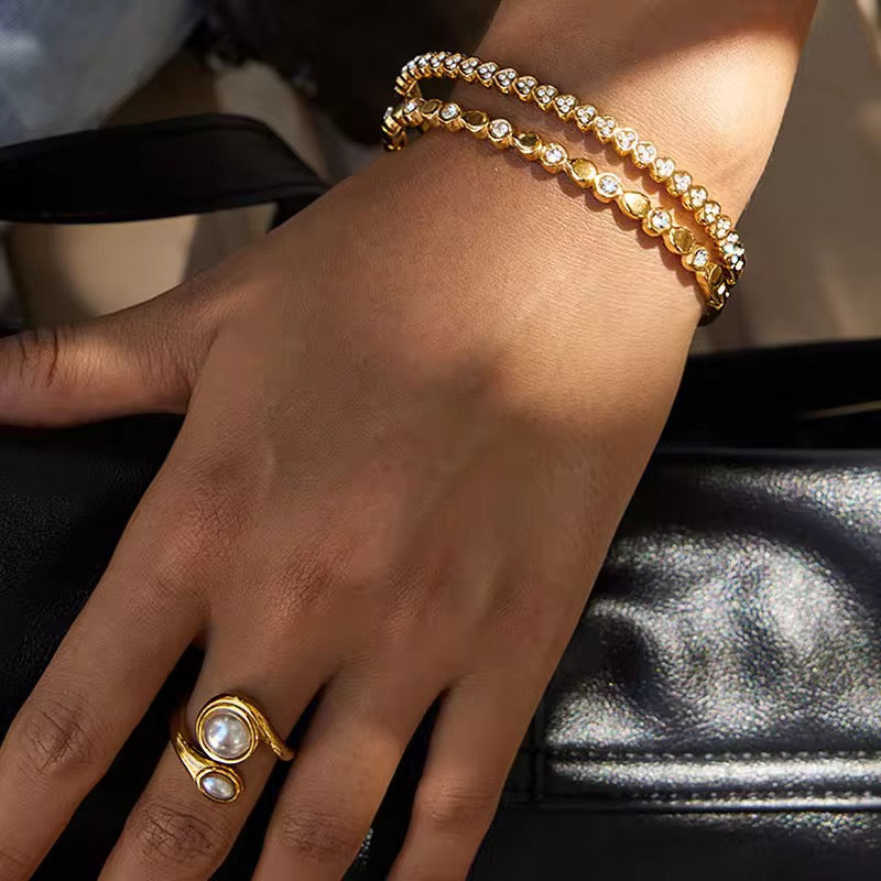 Eternal Hearts Bangle