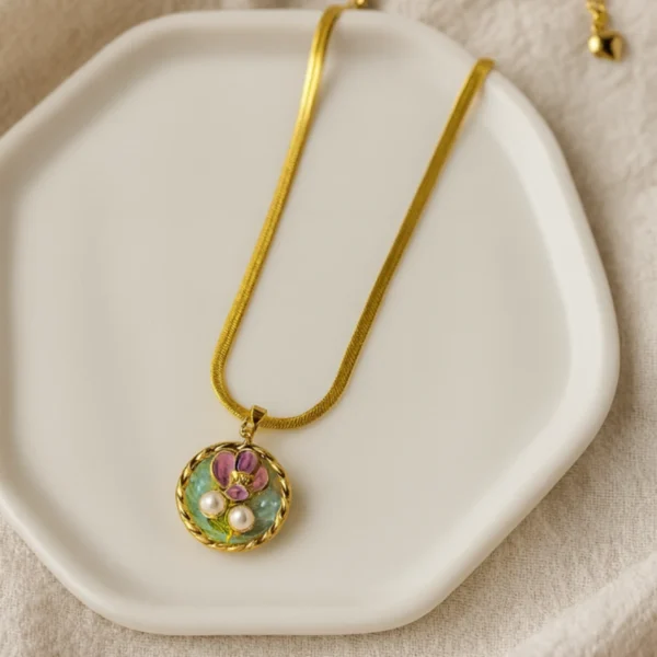 Kiko Pearl Necklace – 18K Gold Plated