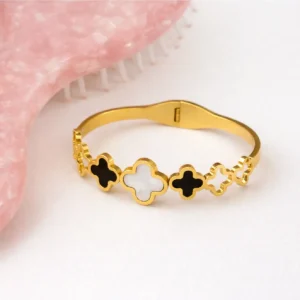 Black & White Clover Bangle Bracelet– 18K Gold Plated