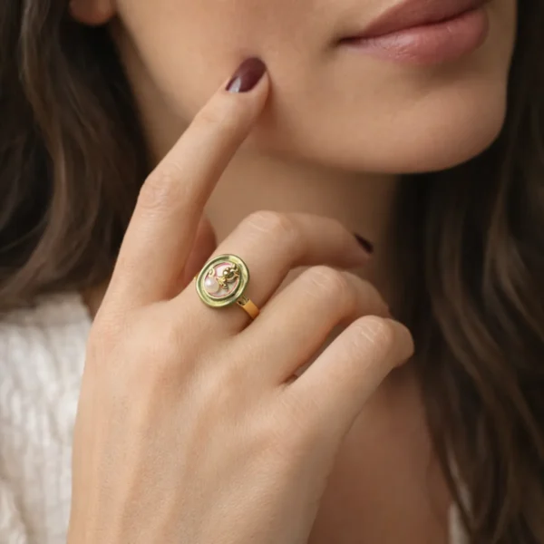 Olly Adjustable Ring