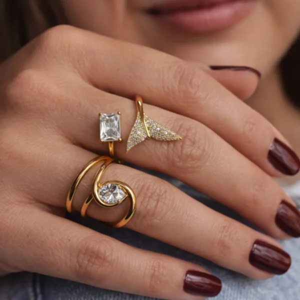 Fishtail Zircon Adjustable Ring