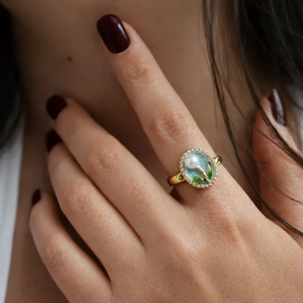 Pearl Queen Adjustable Ring