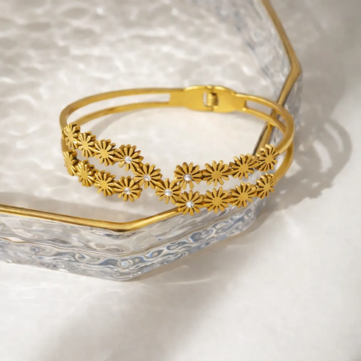 Tiara Bangle Bracelet– 18K Gold Plated