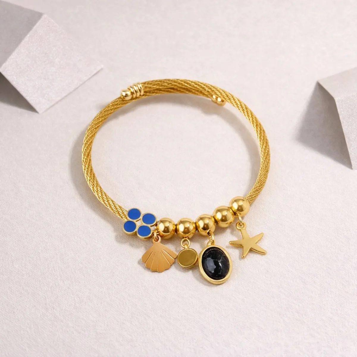 Zelda Luxe Natural Stone Charm Bracelet– 18K Gold Plated